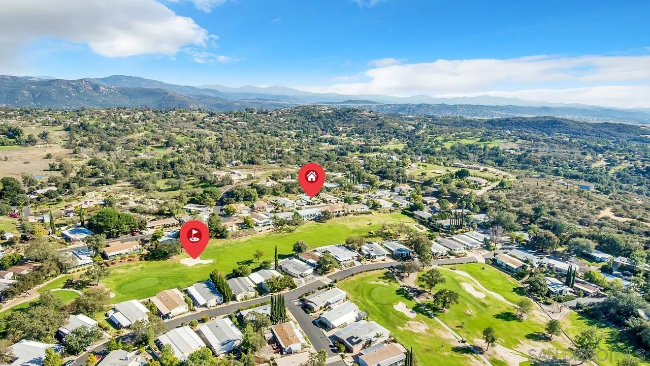 https://cdn.realtyfeed.com/cdn/127/250046348/781a0f65e56f236de6fb295e778fe8a7.webp