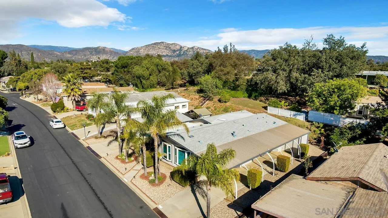 https://cdn.realtyfeed.com/cdn/127/250046348/7a66e9e3004a31263949262248dfe410.webp