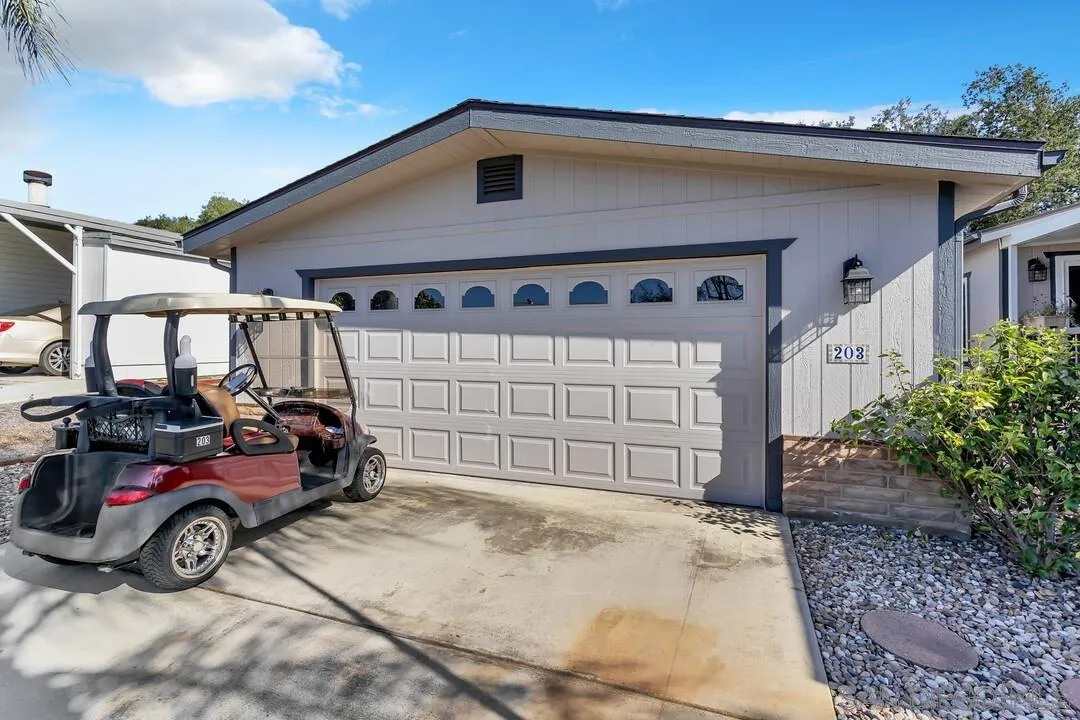https://cdn.realtyfeed.com/cdn/127/250046348/942f9eb0aec9131c50ea7728d30c8278.webp