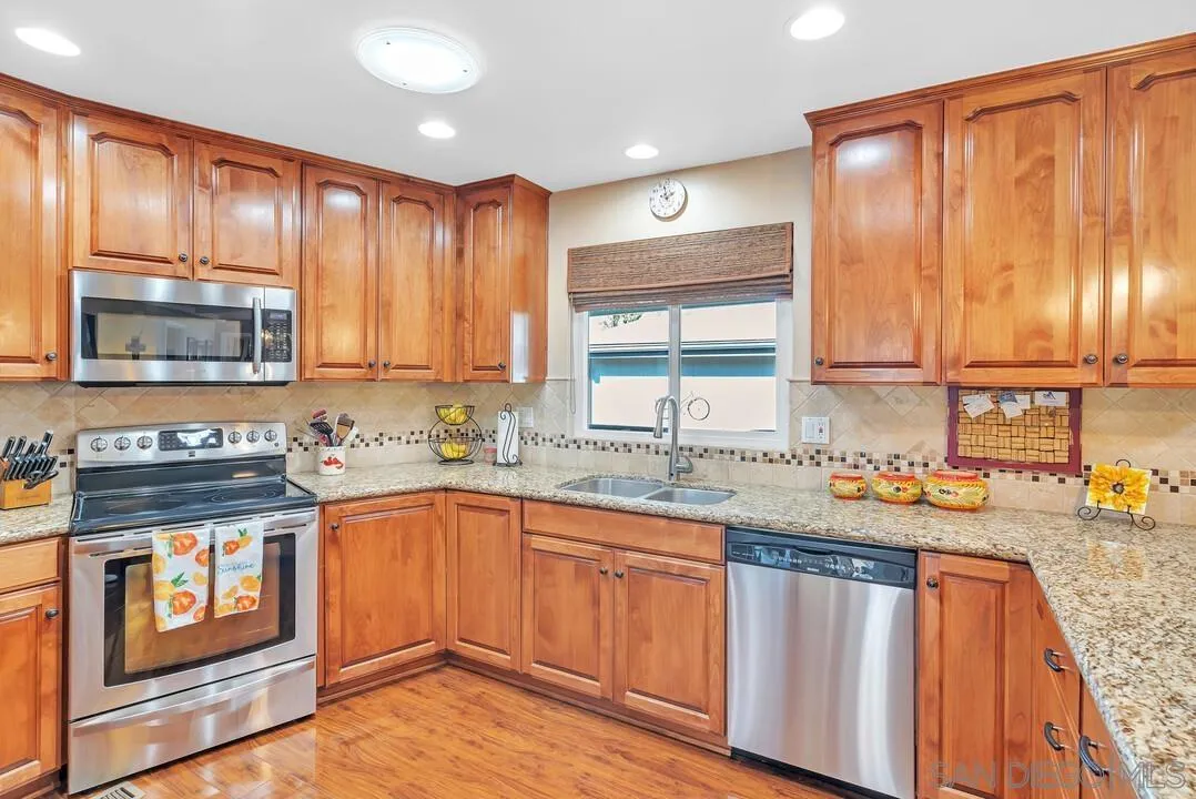 https://cdn.realtyfeed.com/cdn/127/250046348/aa74fa4a4494f86f2c1ee1340ef802fb.webp