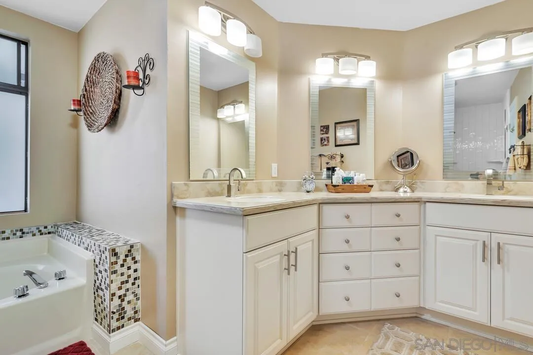 https://cdn.realtyfeed.com/cdn/127/250046348/d2f762a68356496e6d9df5bdb6c83226.webp