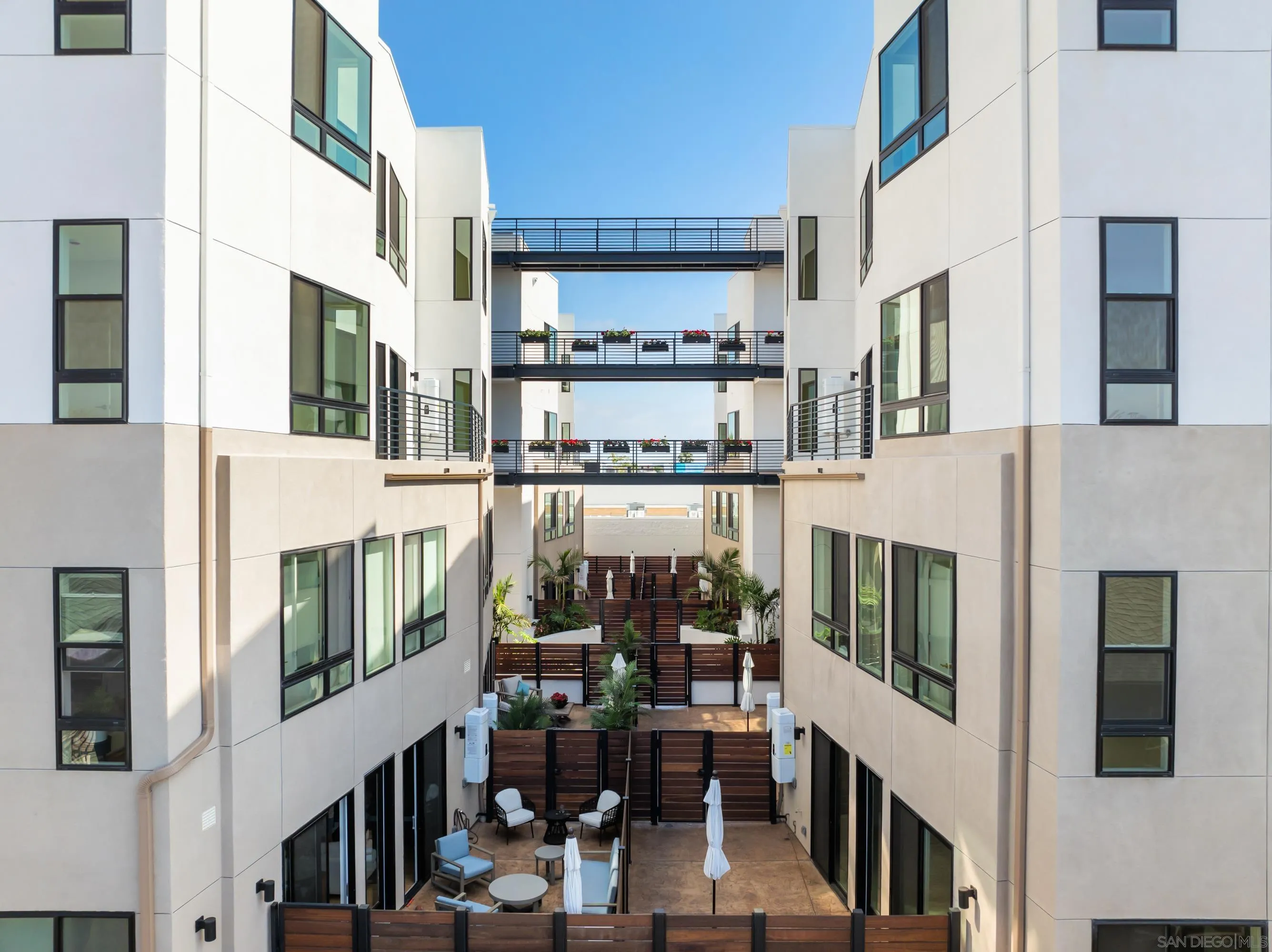 Photo #6: 250046351 Listing: Photo #6