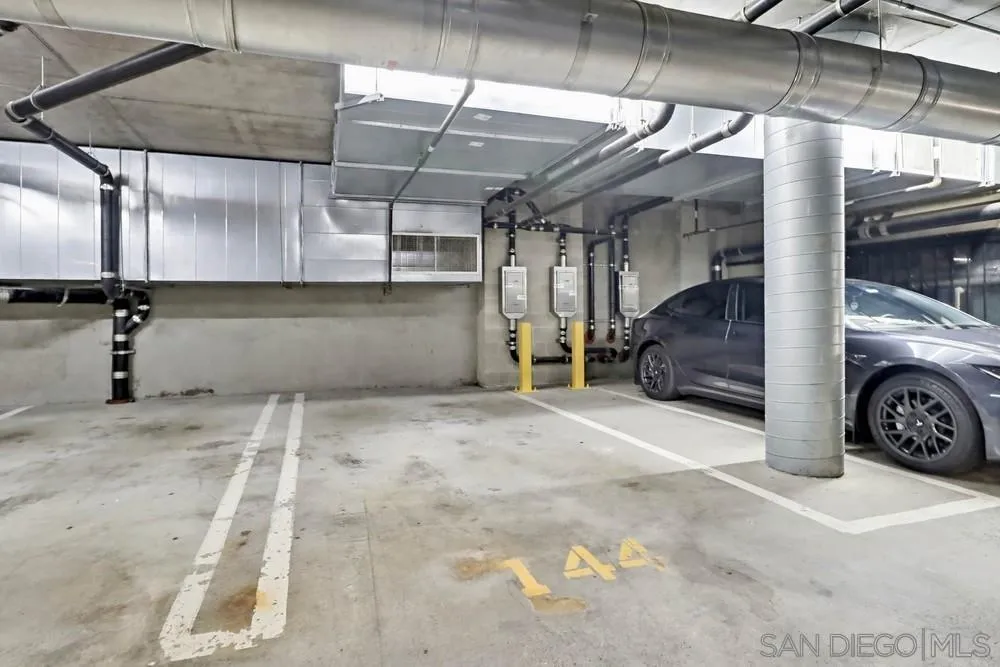 Photo #42: 250046354 Listing: Photo #42