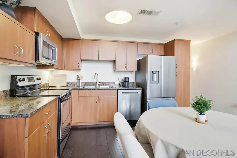 Photo #10: 250046354 Listing: Photo #10