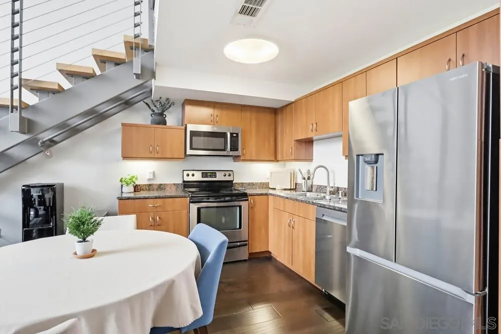 Photo #7: 250046354 Listing: Photo #7