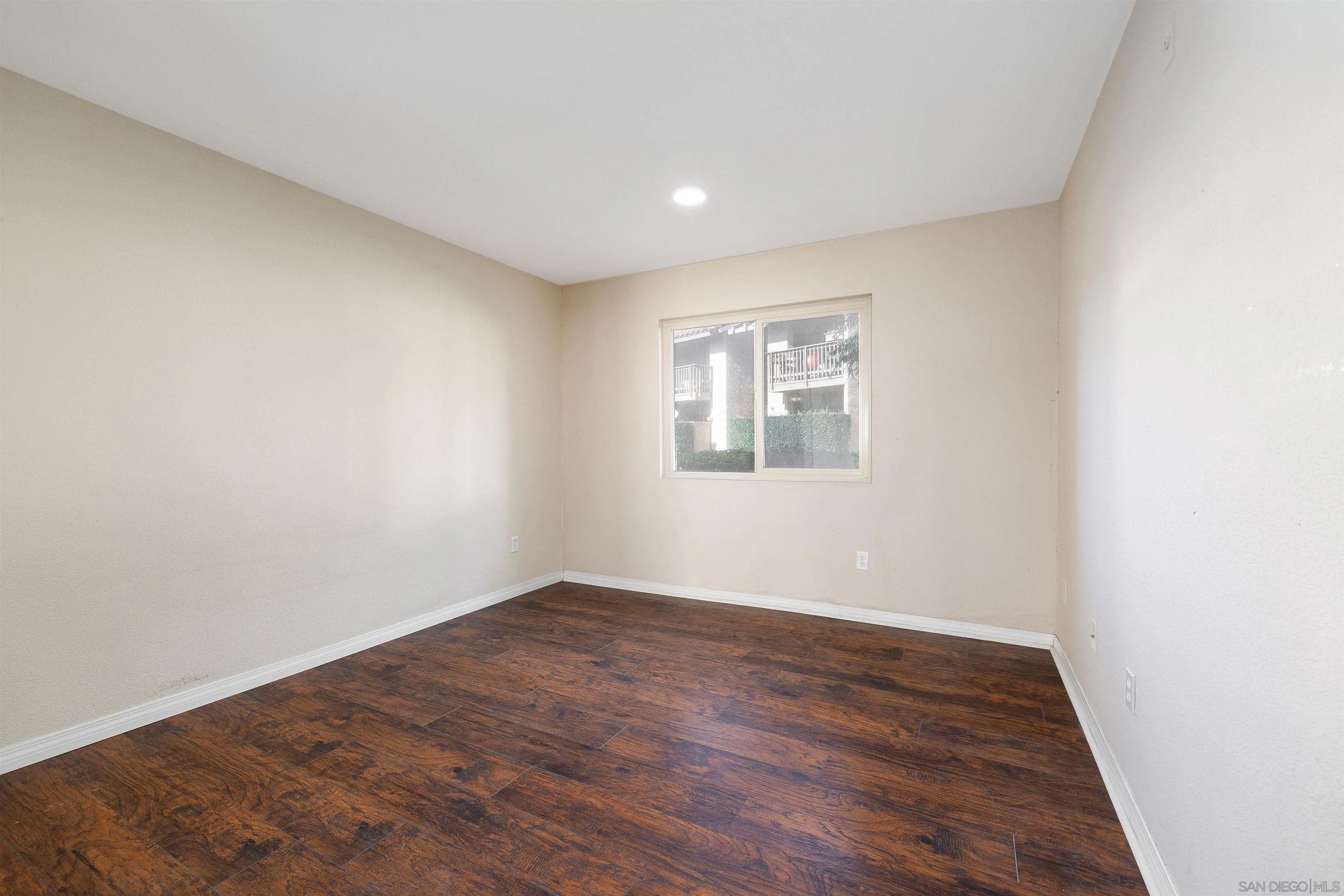 Photo #9: 250046355 Listing: Photo #9