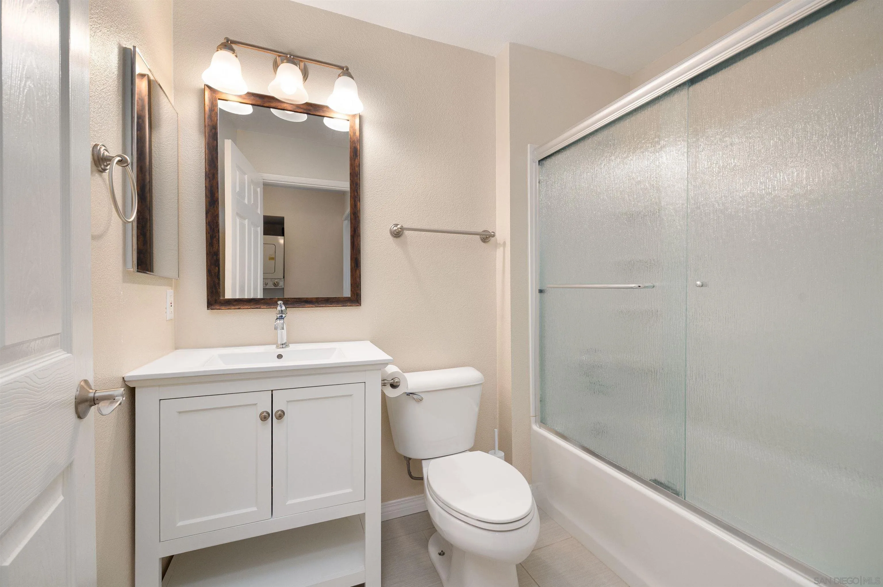 Photo #8: 250046355 Listing: Photo #8