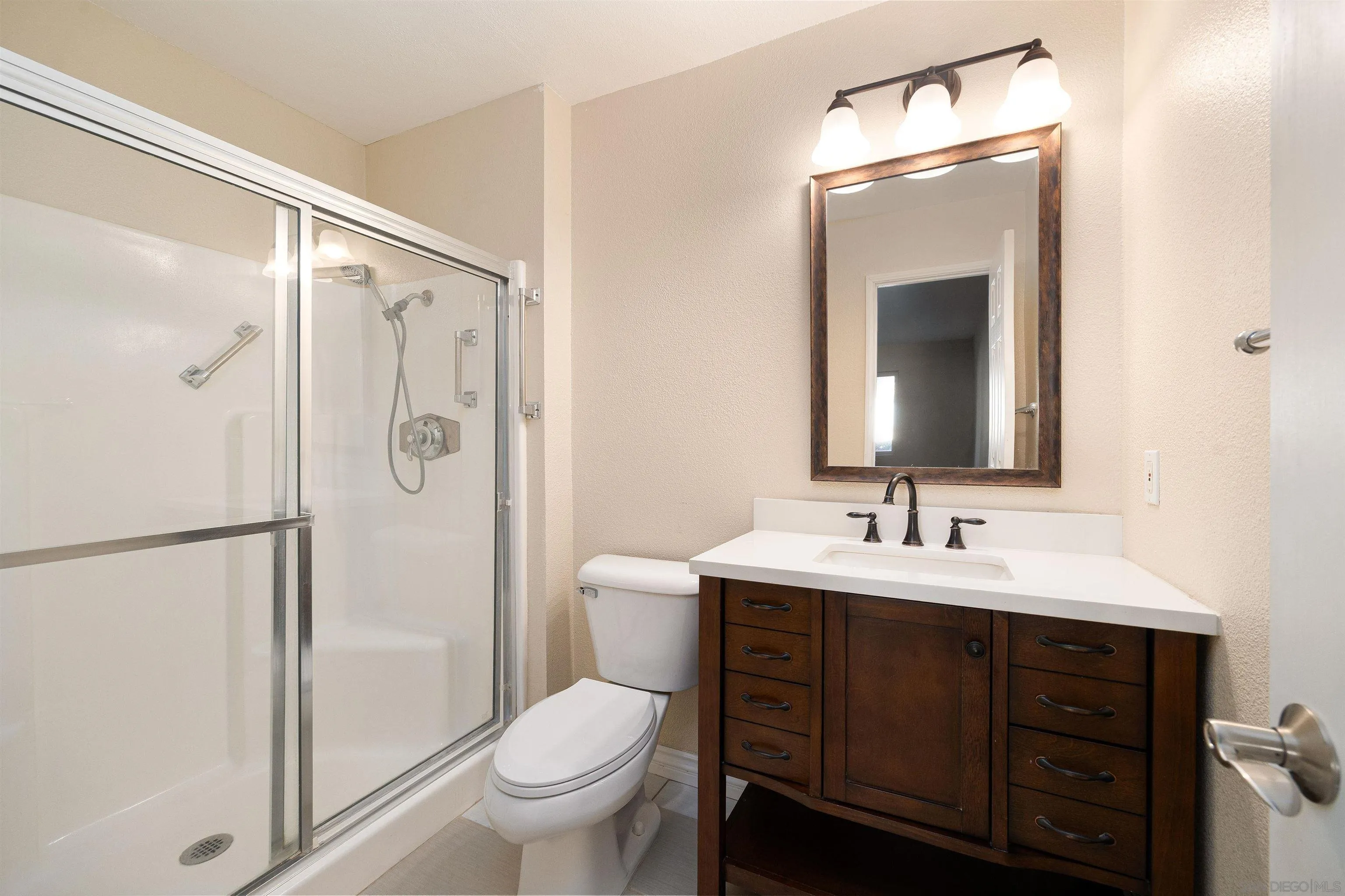 Photo #11: 250046355 Listing: Photo #11