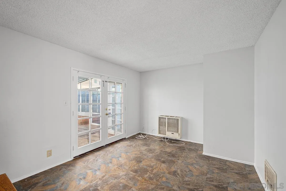 https://cdn.realtyfeed.com/cdn/127/250046356/220877ecc88d15a2b42781398cbad32c.webp