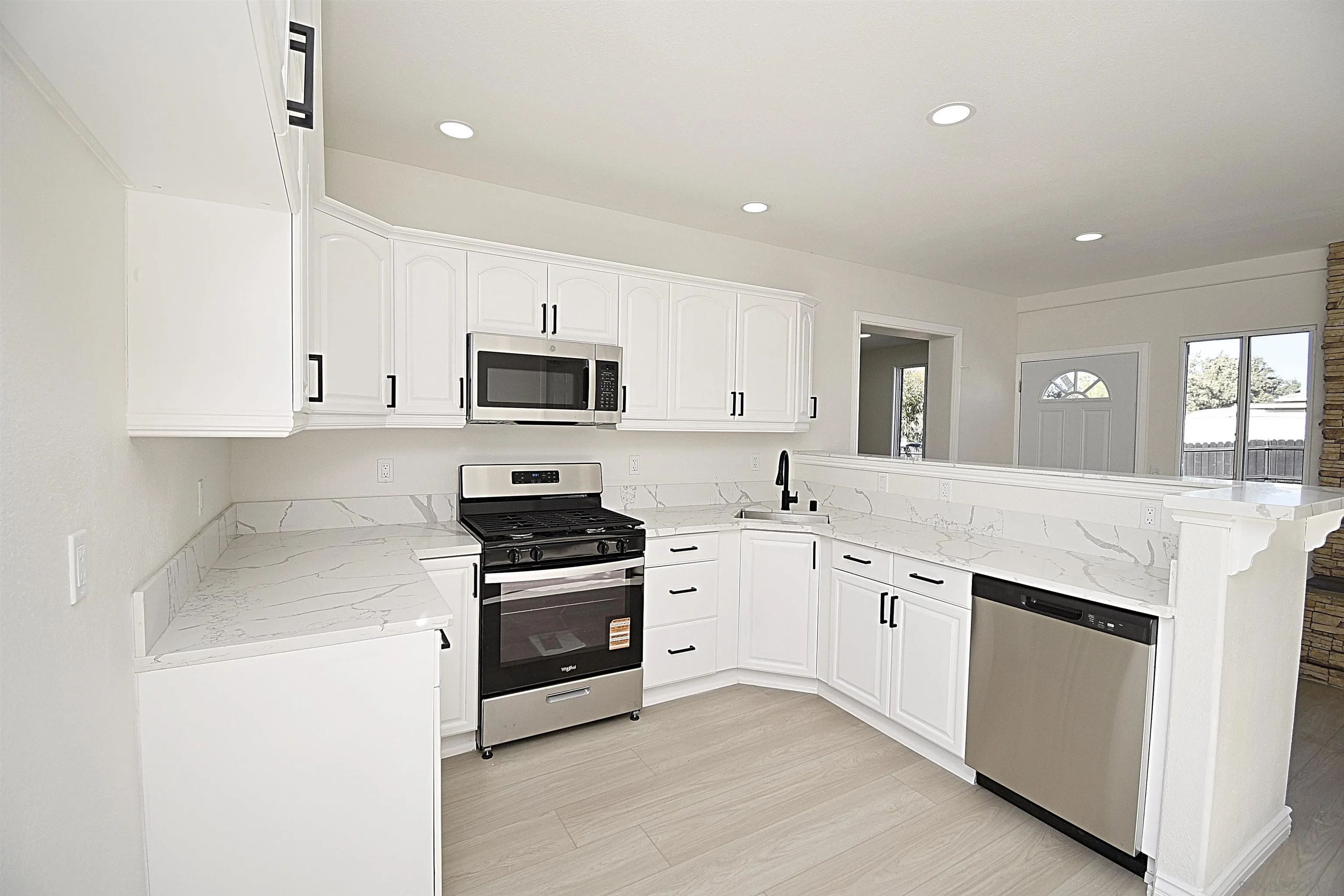 https://cdn.realtyfeed.com/cdn/127/250046357/0128d81181d43066893c9c1c4db944b3.webp