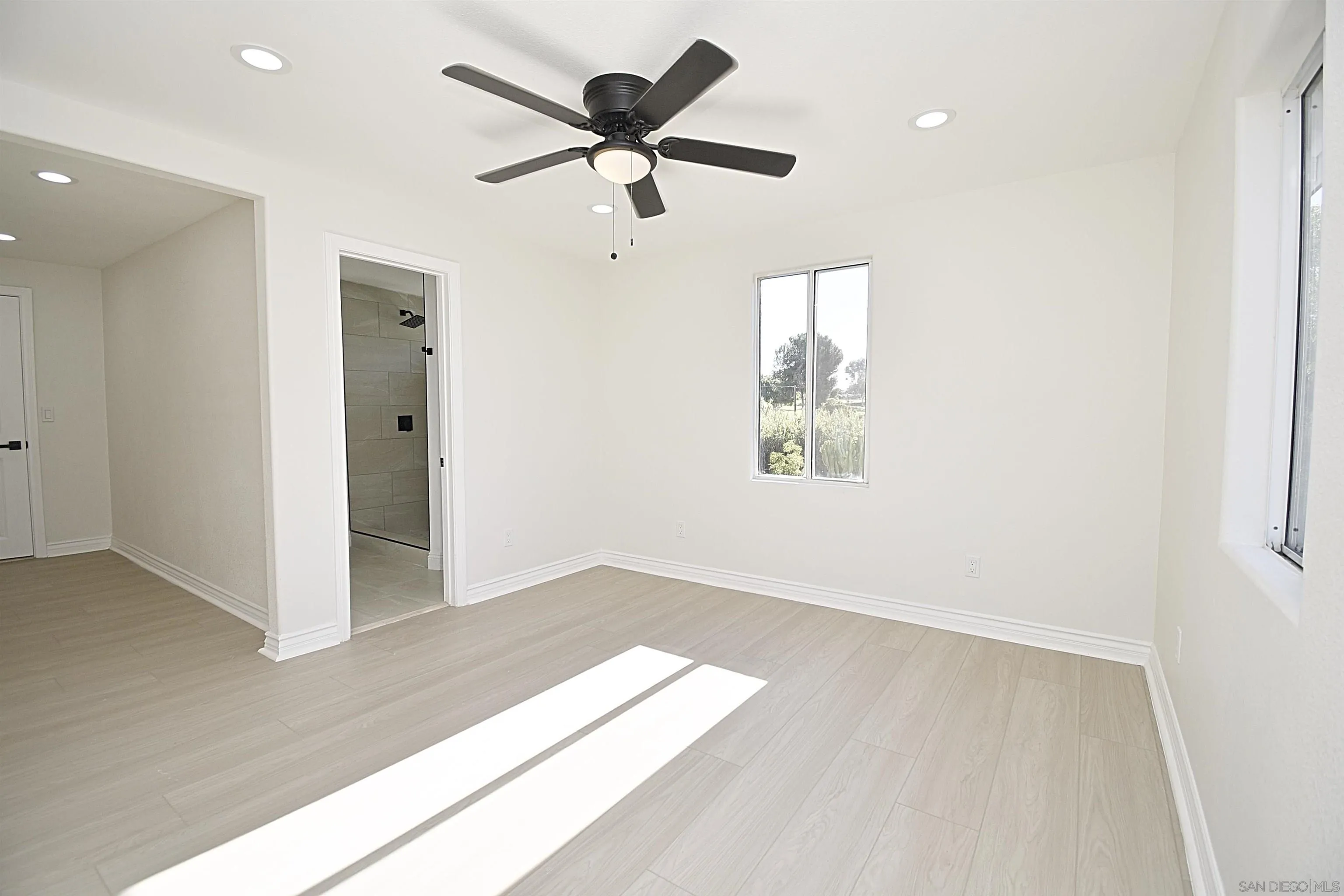 https://cdn.realtyfeed.com/cdn/127/250046357/d28b5132a6f510f10512d6607efeb262.webp