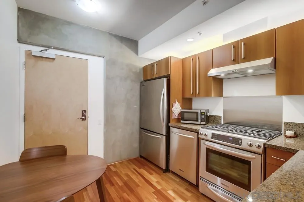 Photo #4: 250046358 Listing: Photo #4