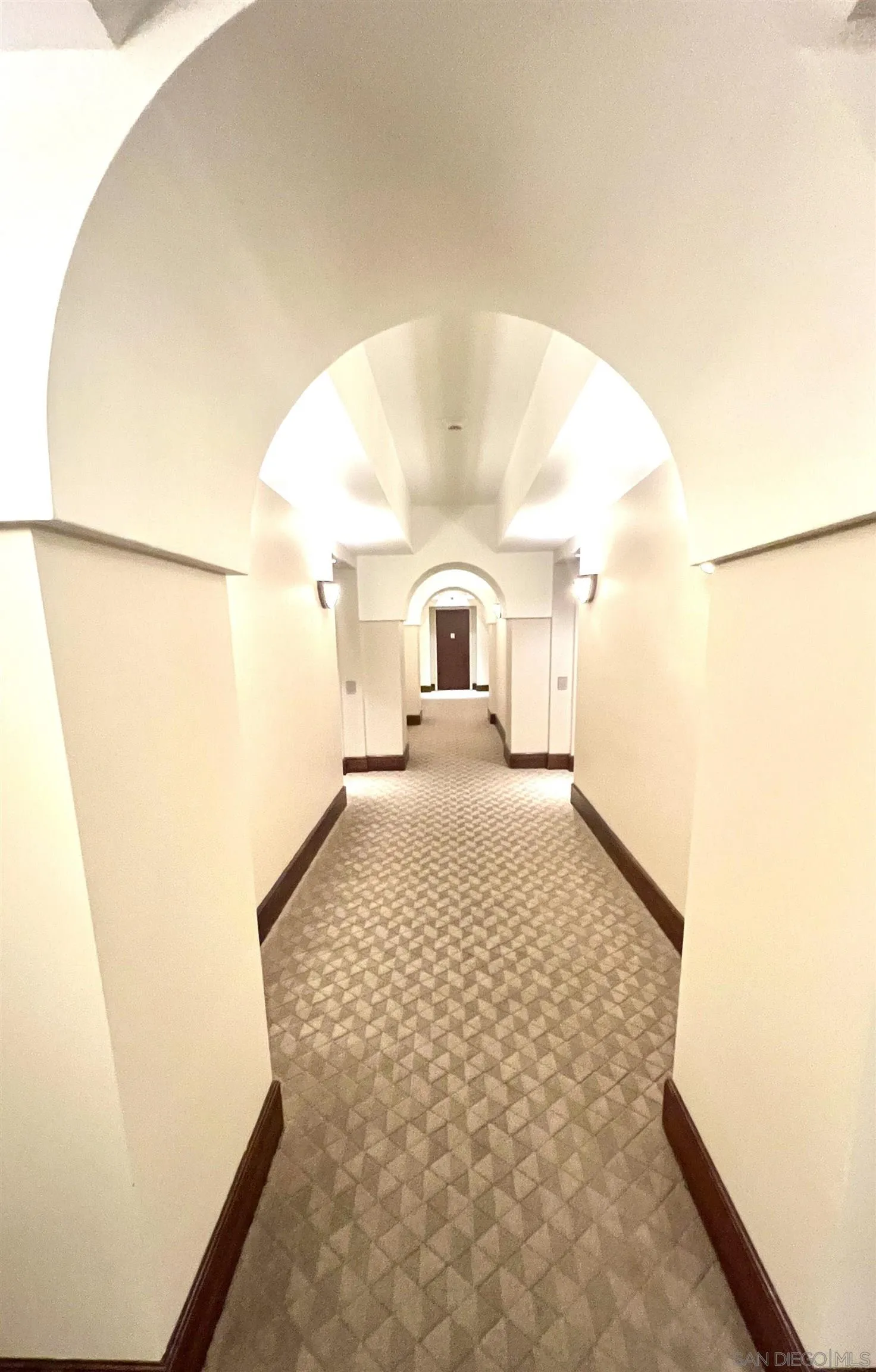 Photo #3: 250046359 Listing: Photo #3