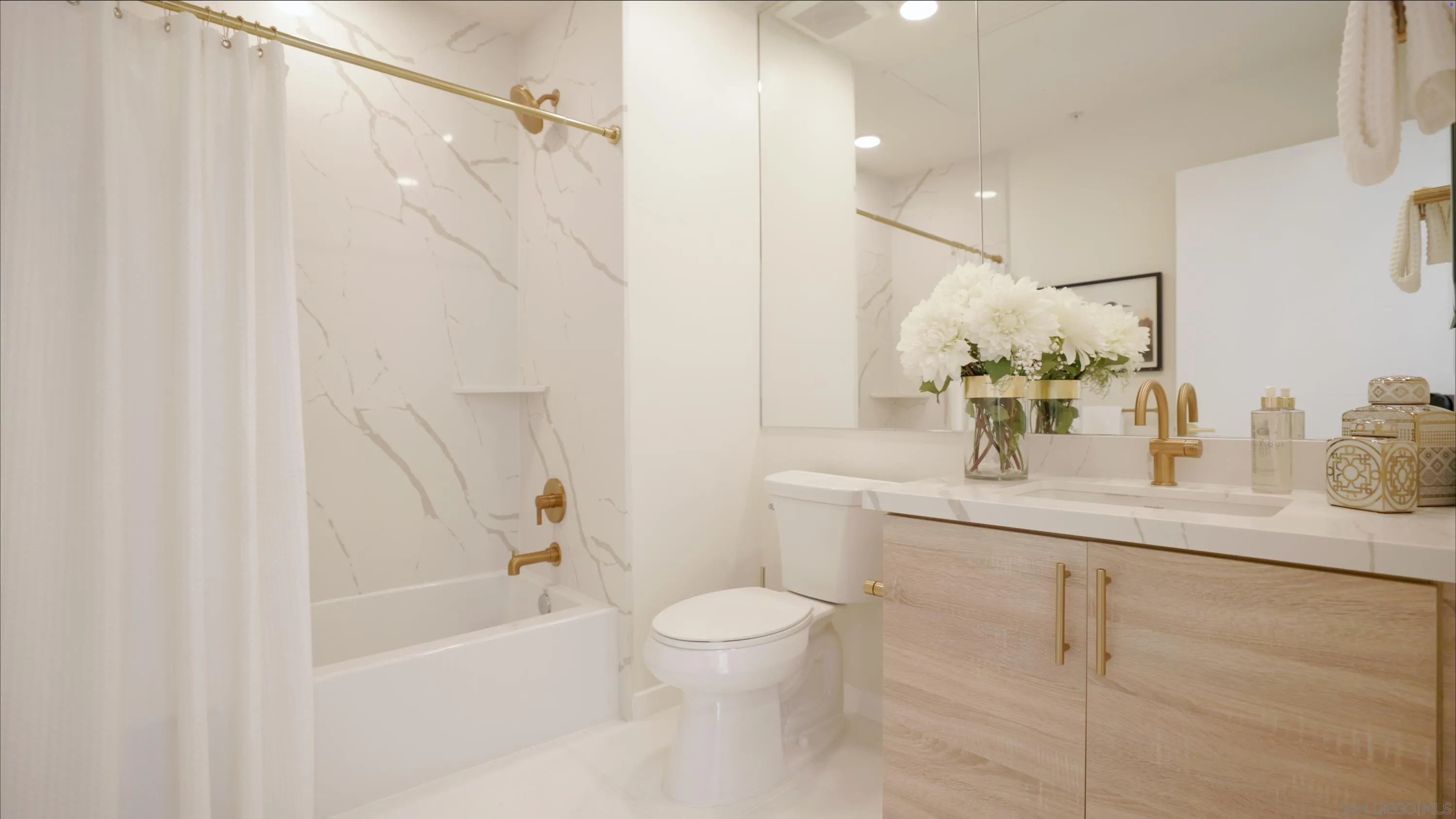 Photo #12: 250046362 Listing: Photo #12