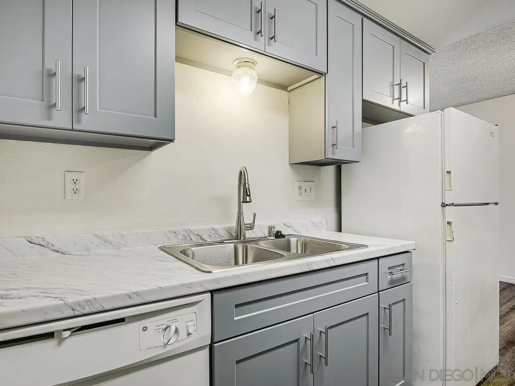 Photo #12: 250046363 Listing: Photo #12