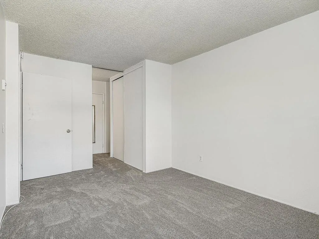 Photo #16: 250046363 Listing: Photo #16