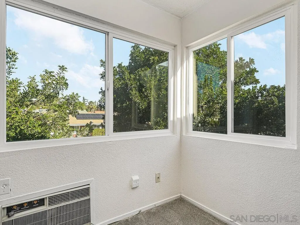 Photo #5: 250046363 Listing: Photo #5