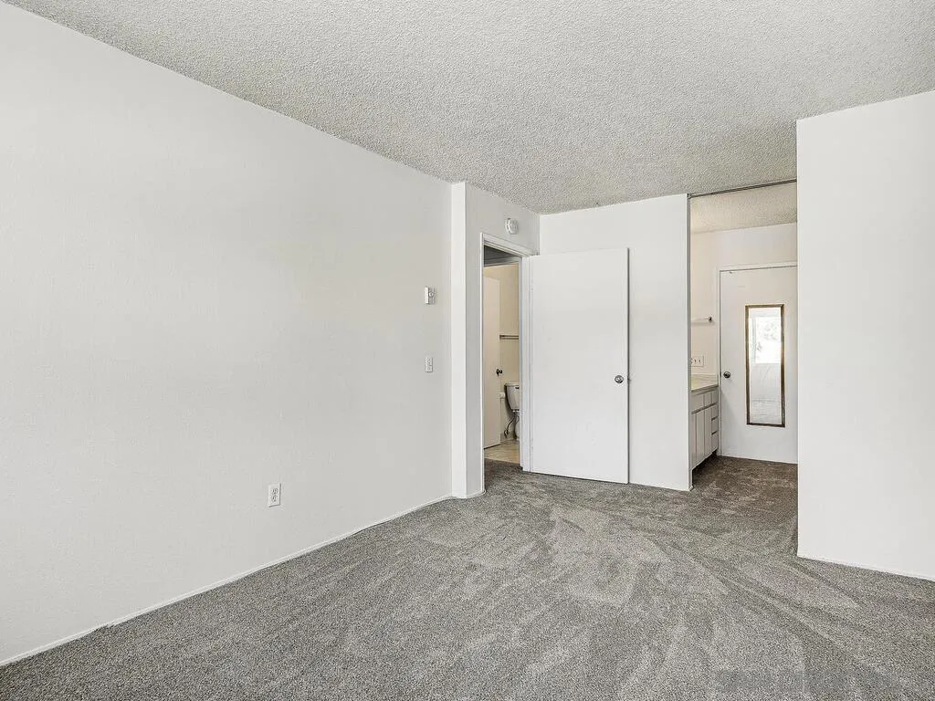 Photo #15: 250046363 Listing: Photo #15