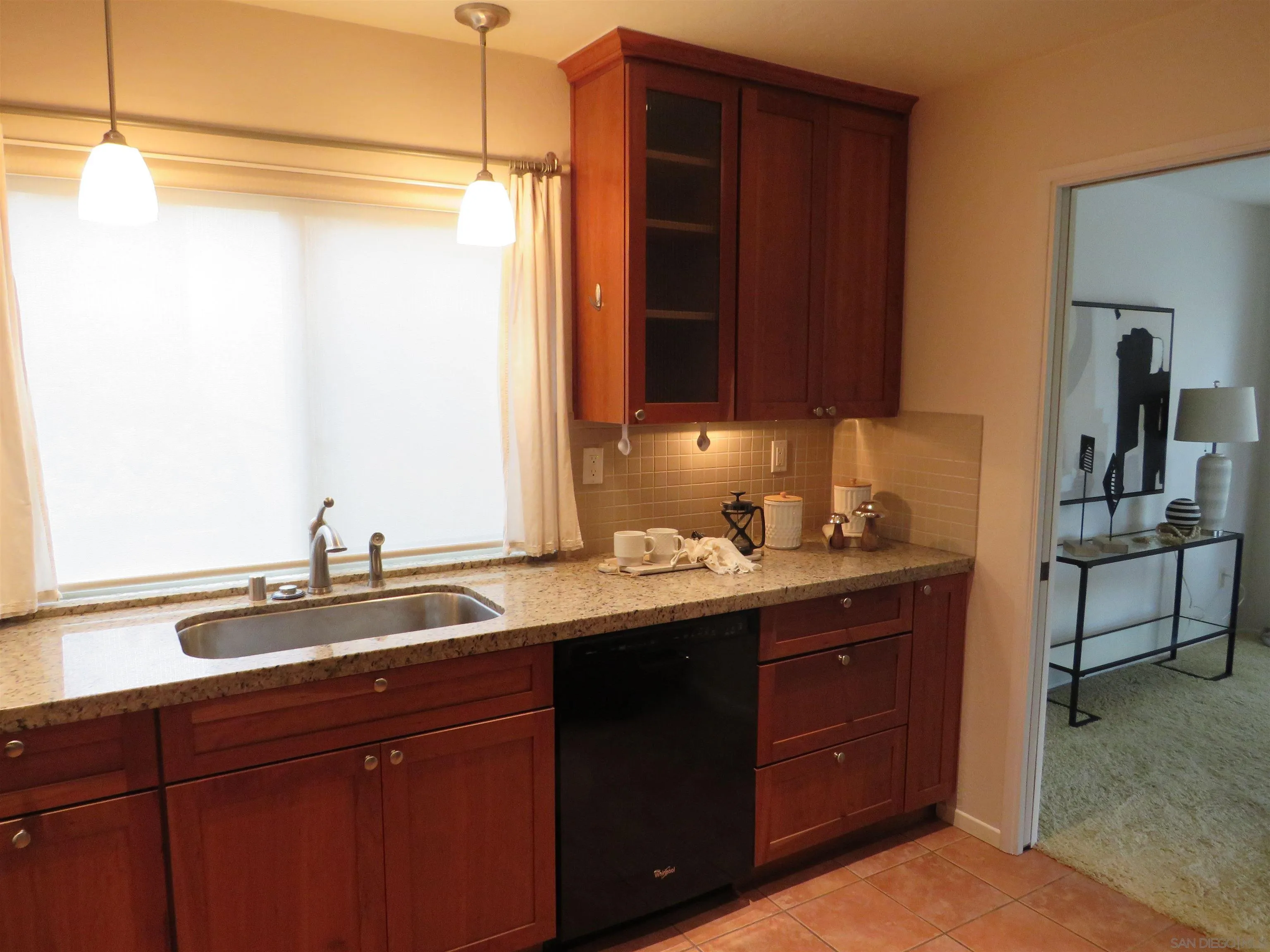 Photo #4: 250046364 Listing: Photo #4