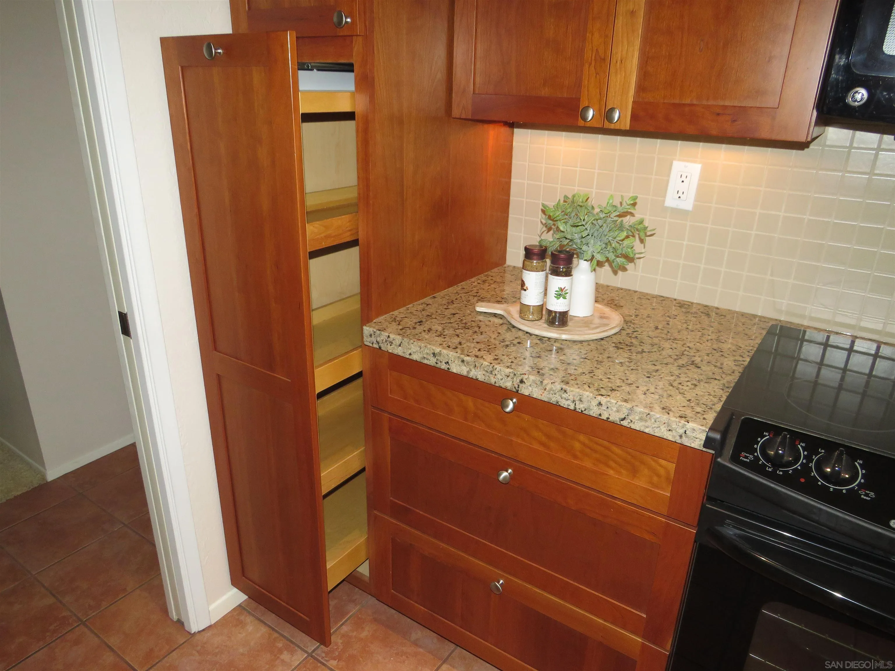 Photo #5: 250046364 Listing: Photo #5