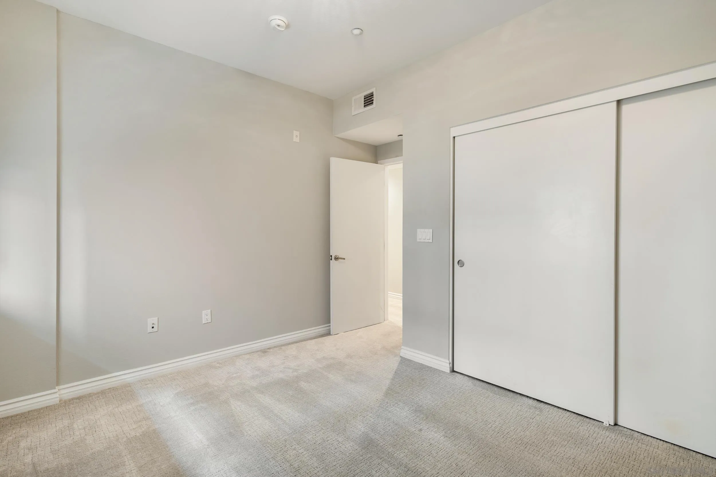 Photo #21: 250046365 Listing: Photo #21