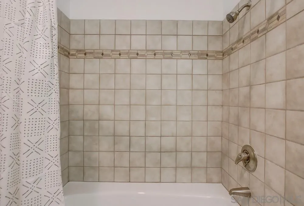 Photo #25: 250046368 Listing: Photo #25