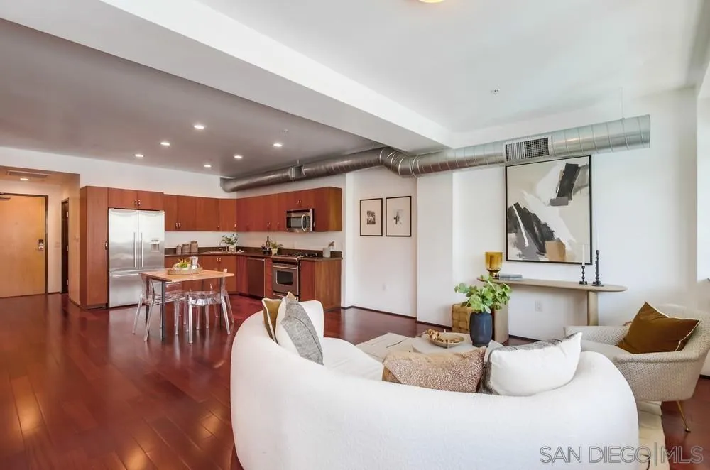 Photo #5: 250046368 Listing: Photo #5