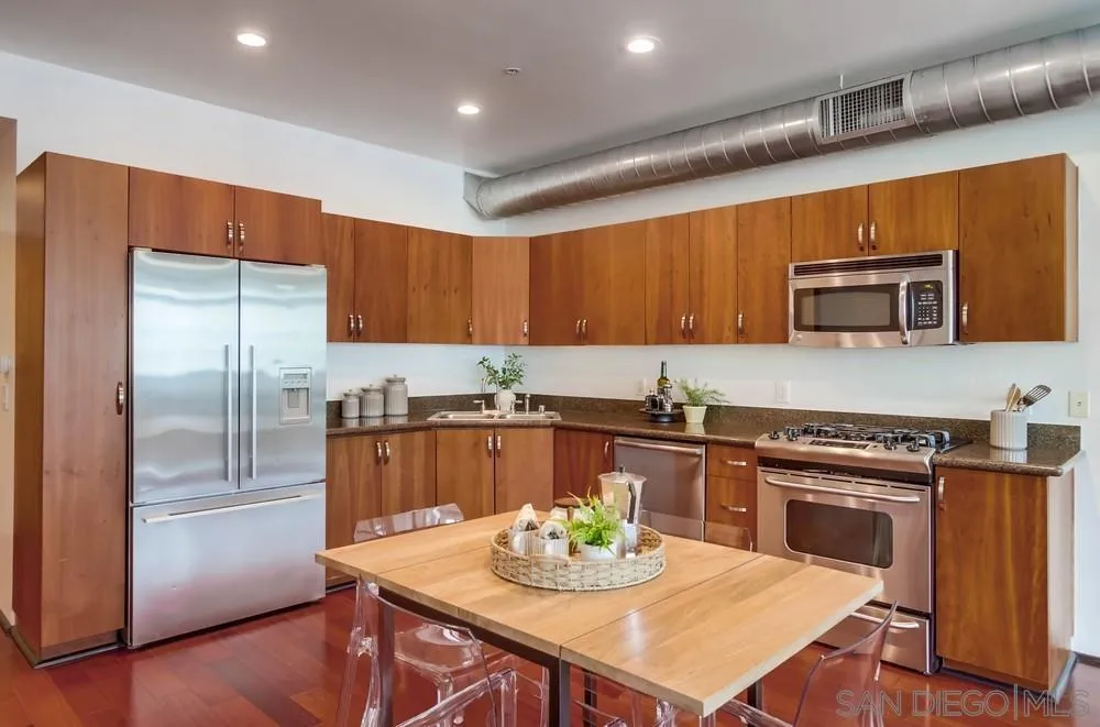 Photo #8: 250046368 Listing: Photo #8