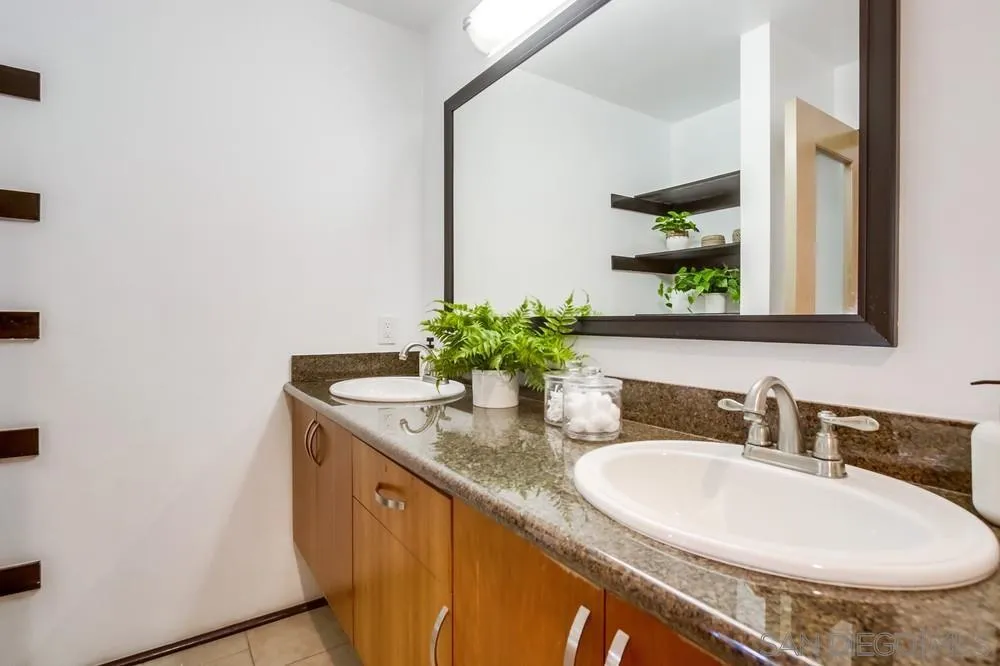 Photo #17: 250046368 Listing: Photo #17