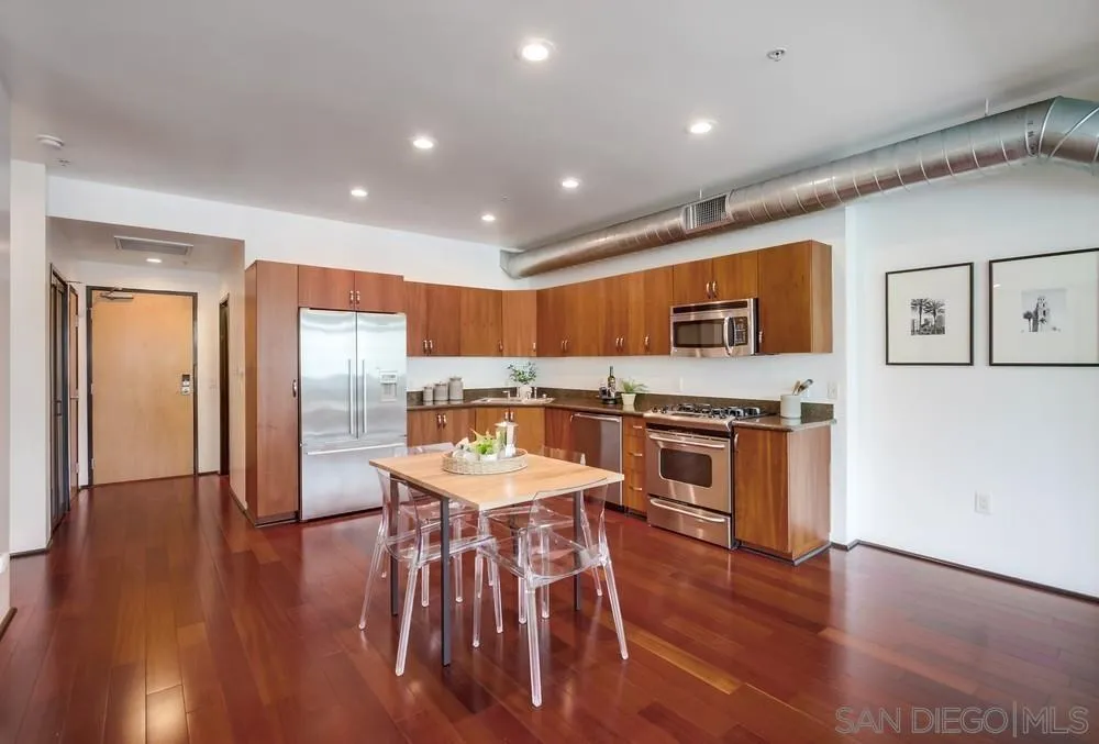 Photo #7: 250046368 Listing: Photo #7