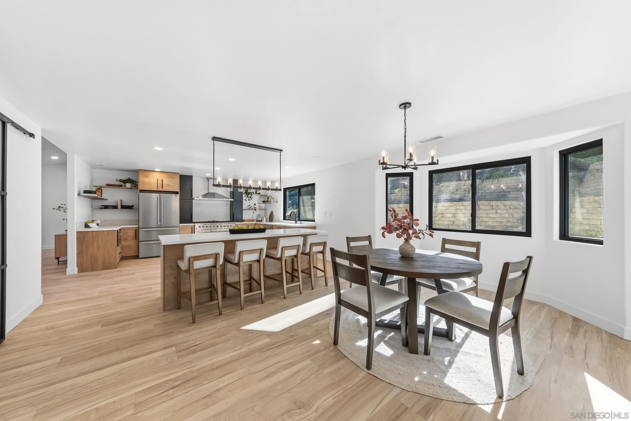 https://cdn.realtyfeed.com/cdn/127/250046371/52f862d1f70527cbd3ccc858c9720c1a.webp