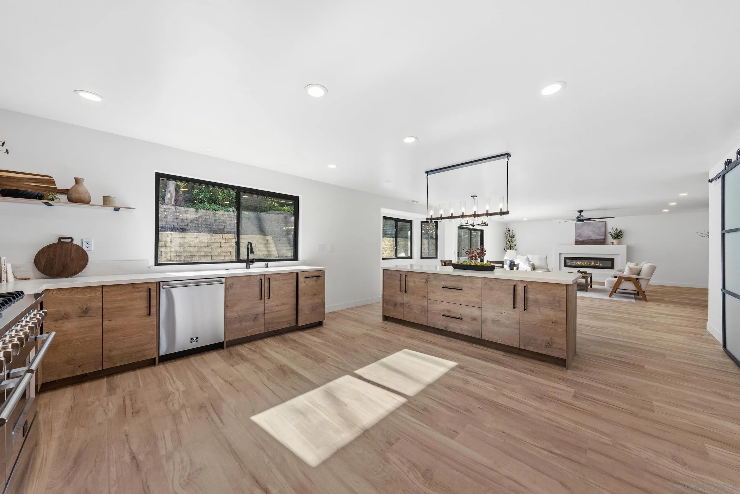 https://cdn.realtyfeed.com/cdn/127/250046371/72699c0d65a815831cc44a25bef60af1.webp