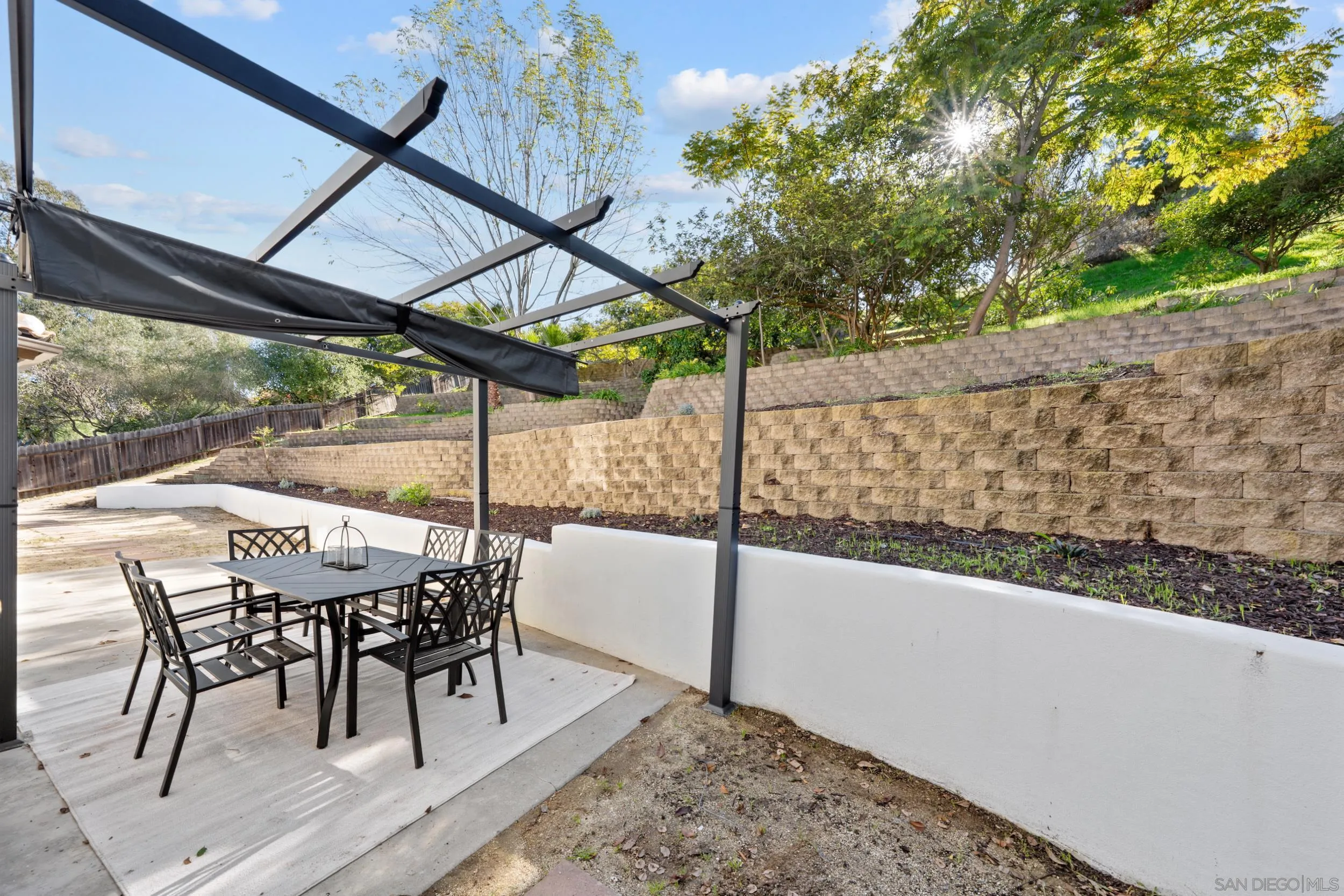 https://cdn.realtyfeed.com/cdn/127/250046371/c9c3f27dc88c1e0e9dd52dafbac46f94.webp