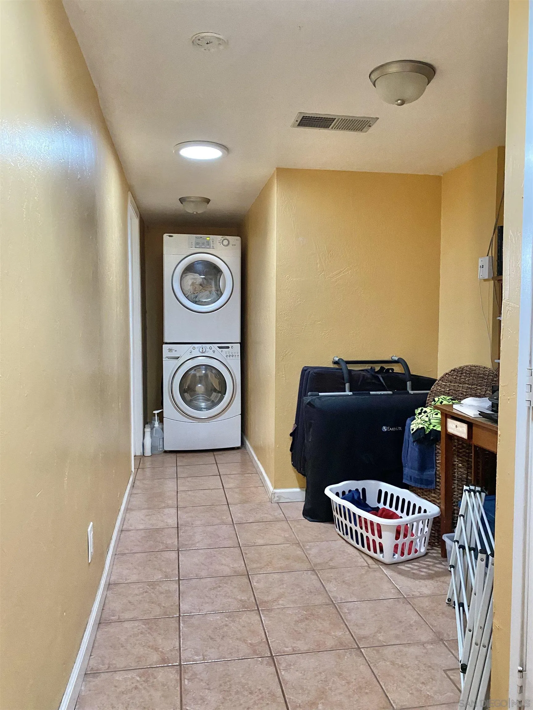 https://cdn.realtyfeed.com/cdn/127/250046387/8af5a6346d257450b09a05665bcf380c.webp
