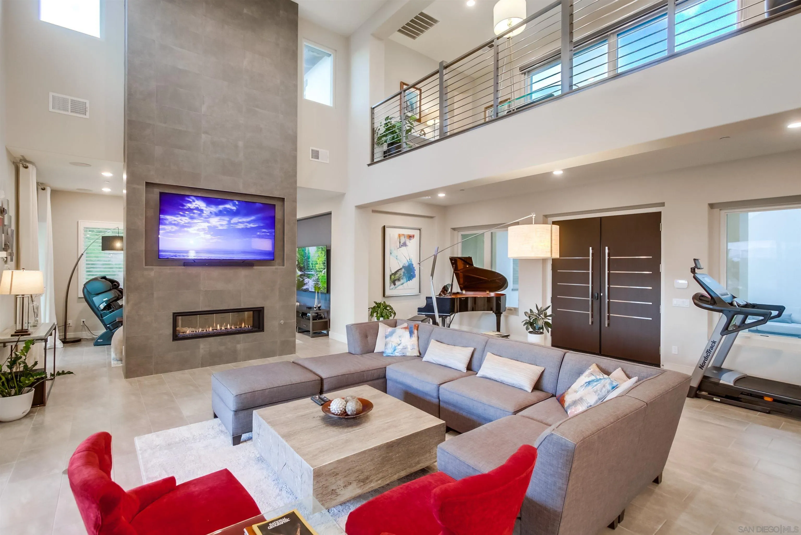 https://cdn.realtyfeed.com/cdn/127/250046396/03244691703fe48ada8e3989bb937f1a.webp