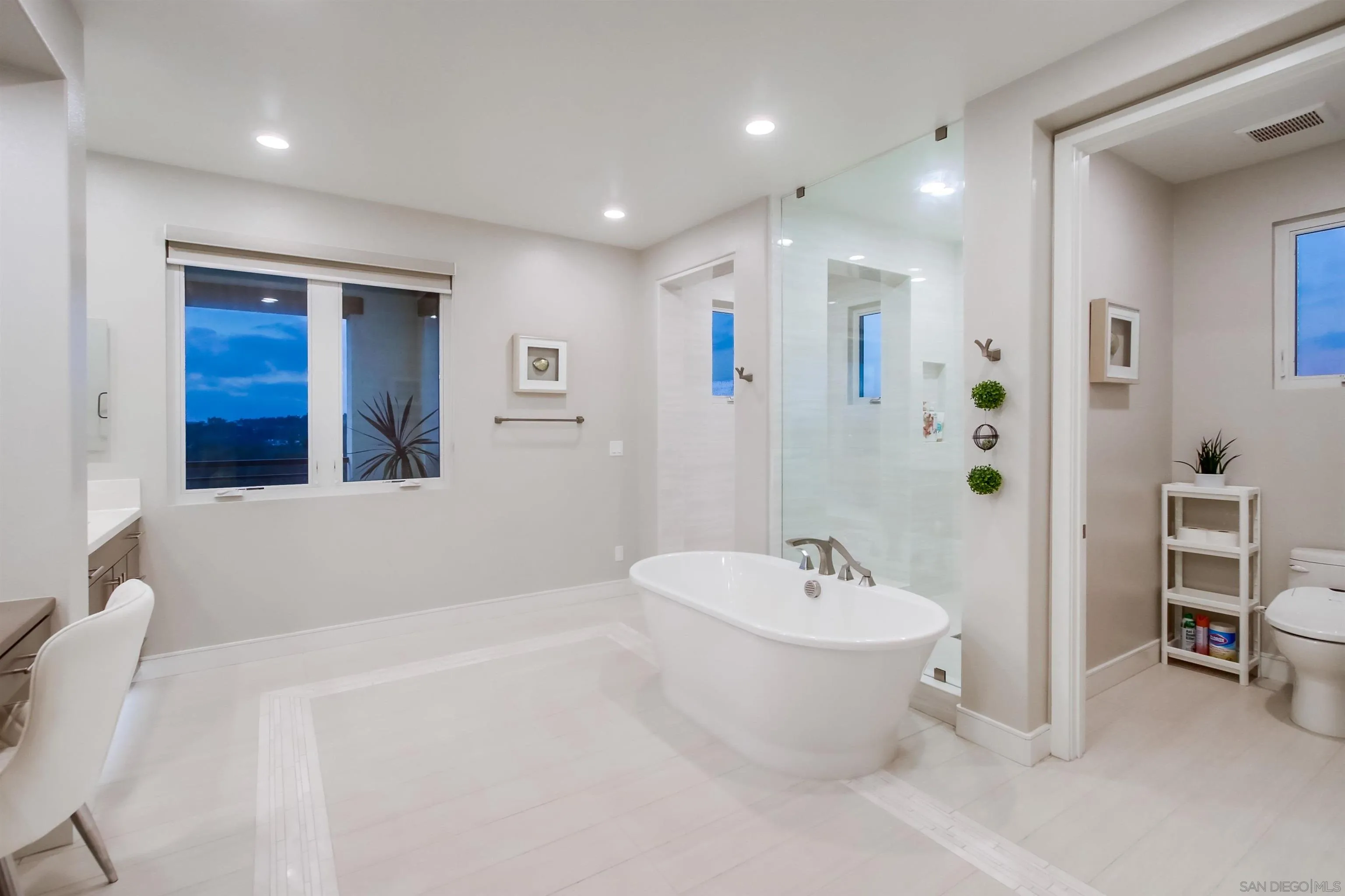 https://cdn.realtyfeed.com/cdn/127/250046396/10aa678d80620116d7722318894e7c00.webp