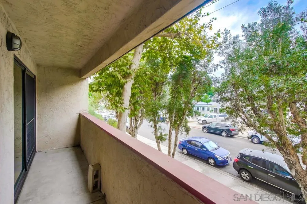 https://cdn.realtyfeed.com/cdn/127/250046398/4d0ae1b2b1a3f06d3c1ca1d29f5ef44c.webp