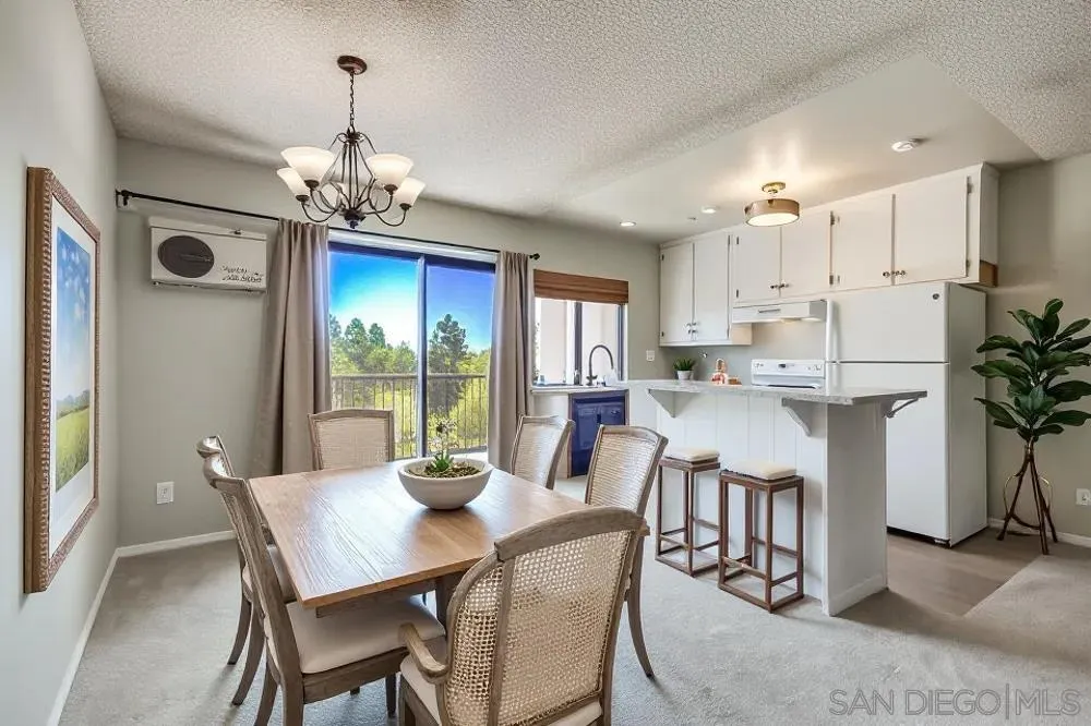 Photo #3: 250046399 Listing: Photo #3