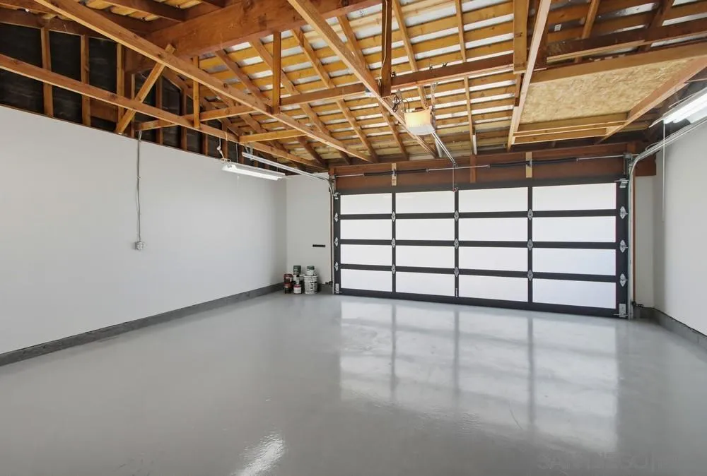 Photo #42: 2600005 Listing: Photo #42