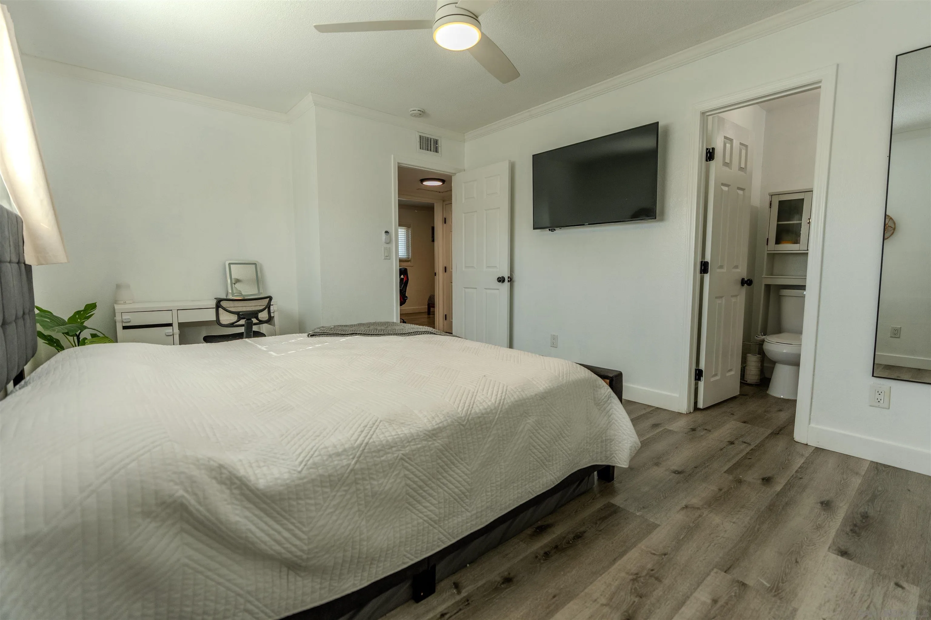 https://cdn.realtyfeed.com/cdn/127/260001277/70a1fa0a593df9b51fcad860645226b8.webp