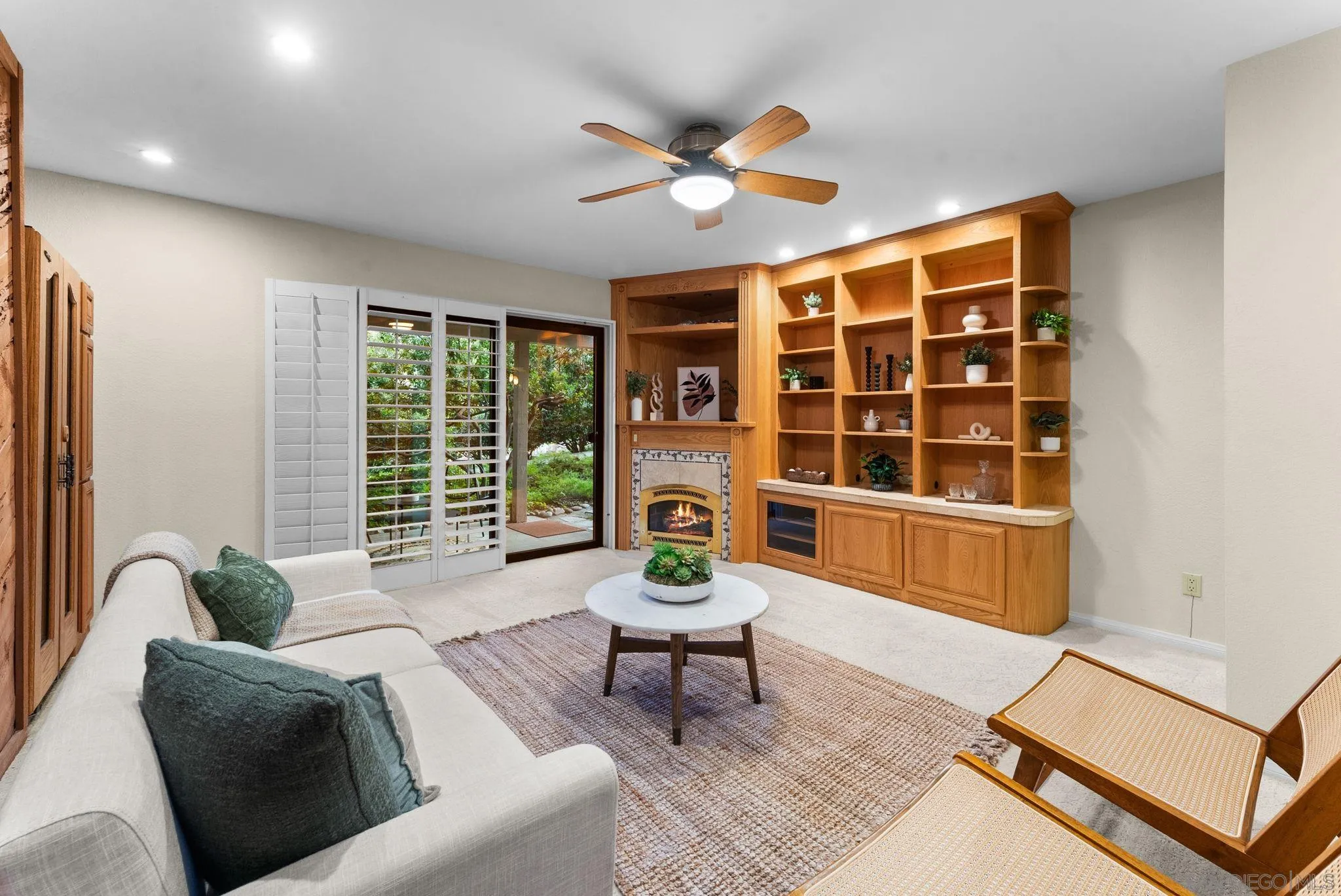 https://cdn.realtyfeed.com/cdn/127/260001278/56702f318c163bfe4eca747b1afd751a.webp