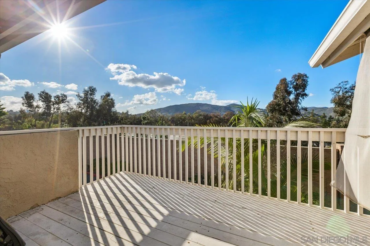 https://cdn.realtyfeed.com/cdn/127/260001280/1765bef00d16361ce00fee4af5baf78d.webp