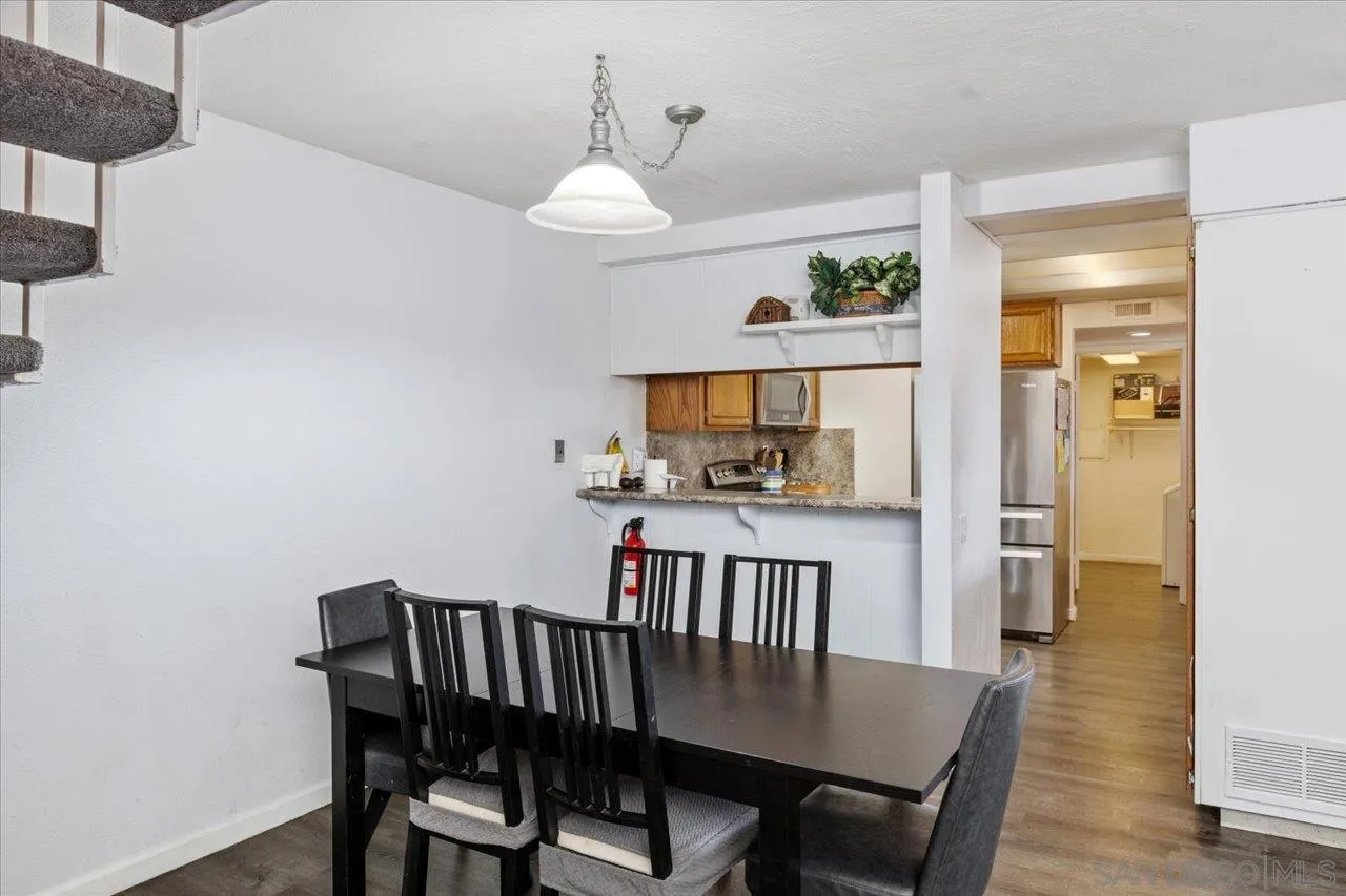 https://cdn.realtyfeed.com/cdn/127/260001280/4c838709e132ea7a412caac9619e74a5.webp