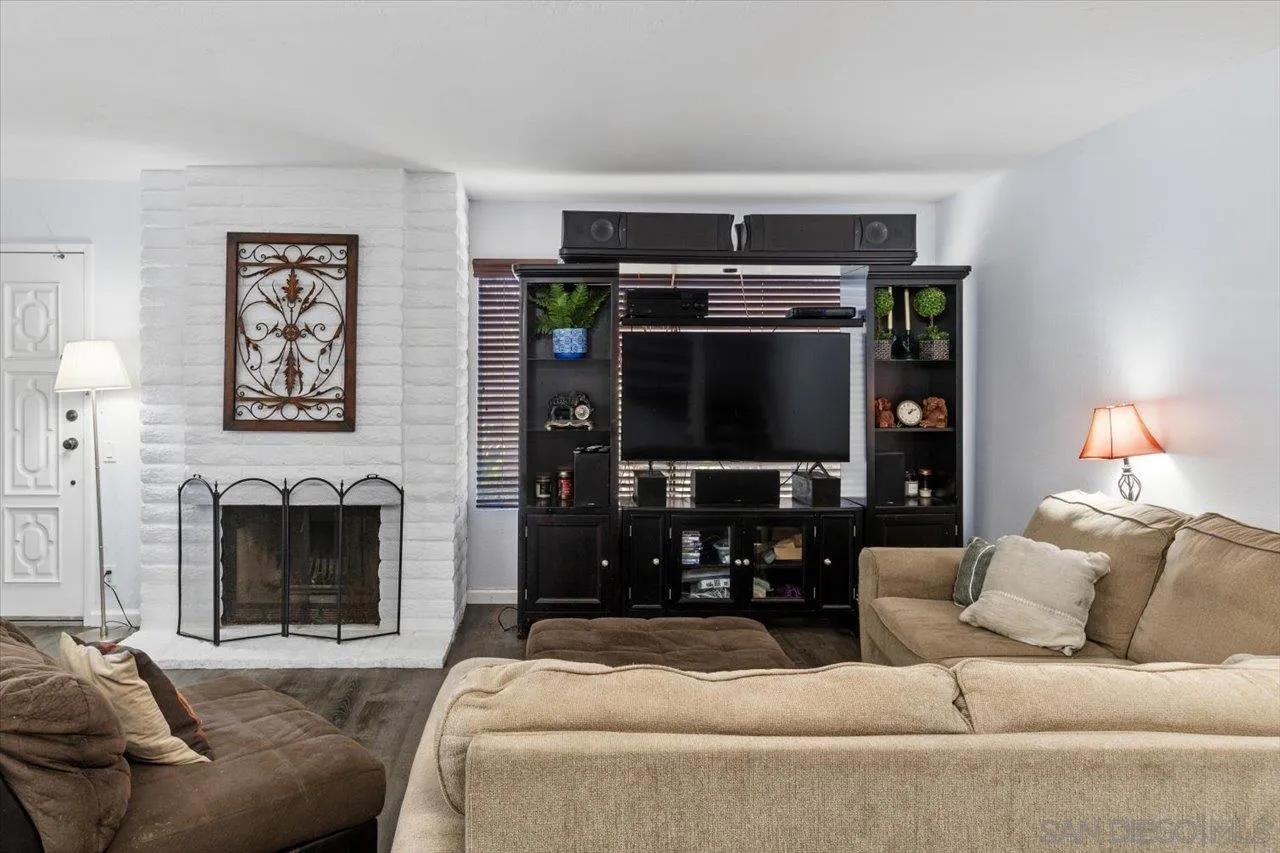 https://cdn.realtyfeed.com/cdn/127/260001280/ebe172dfa699c449c651a655ac015498.webp
