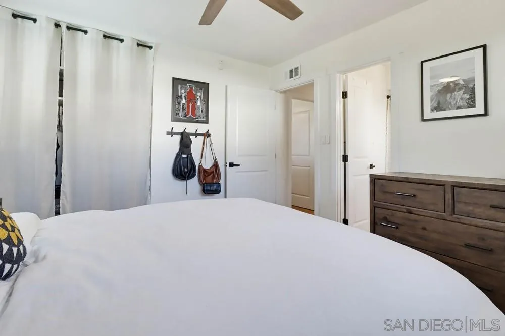 https://cdn.realtyfeed.com/cdn/127/260001283/cd32e4196b5a1fd5a531782592f8c267.webp