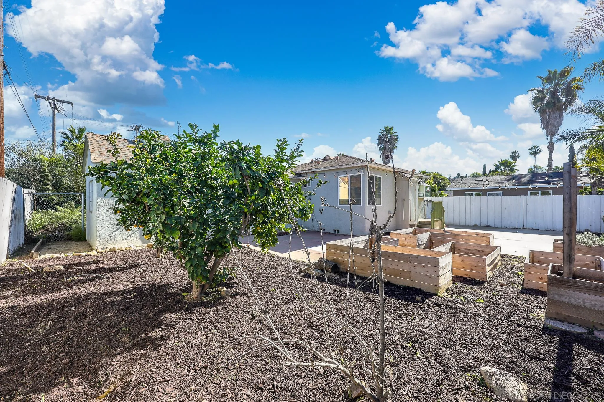 https://cdn.realtyfeed.com/cdn/127/260001284/0500dd4769f3b1d7644fc2261c930d00.webp