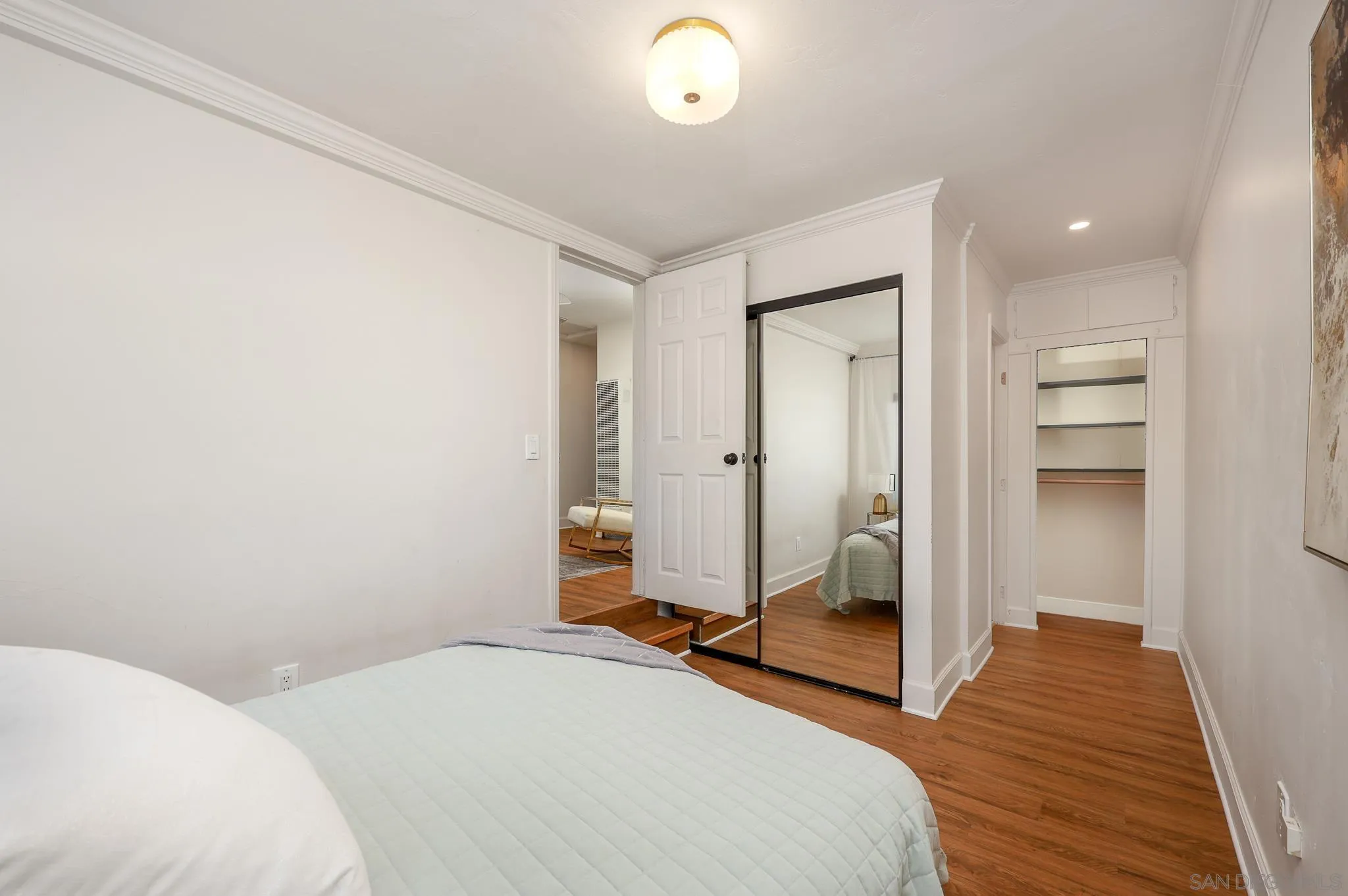 https://cdn.realtyfeed.com/cdn/127/260001284/e3e2f21ba1a7f7c2164b1d714f1124b3.webp