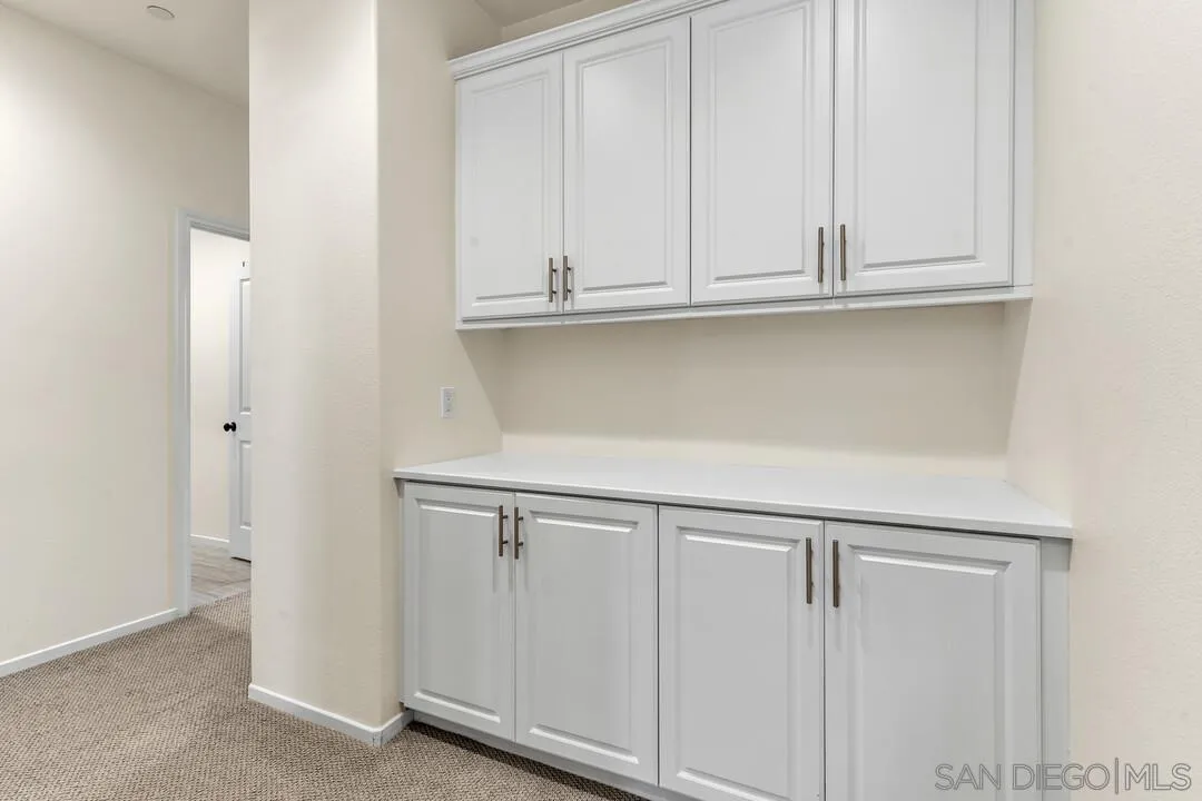 https://cdn.realtyfeed.com/cdn/127/260001285/5d74bdf44ff023f7ad3a05be9b4793fa.webp