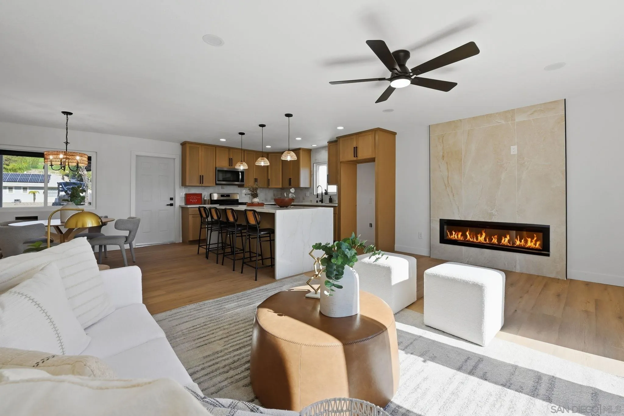 https://cdn.realtyfeed.com/cdn/127/260001286/46c99b377d7e6554b53c57d2a8ac1864.webp