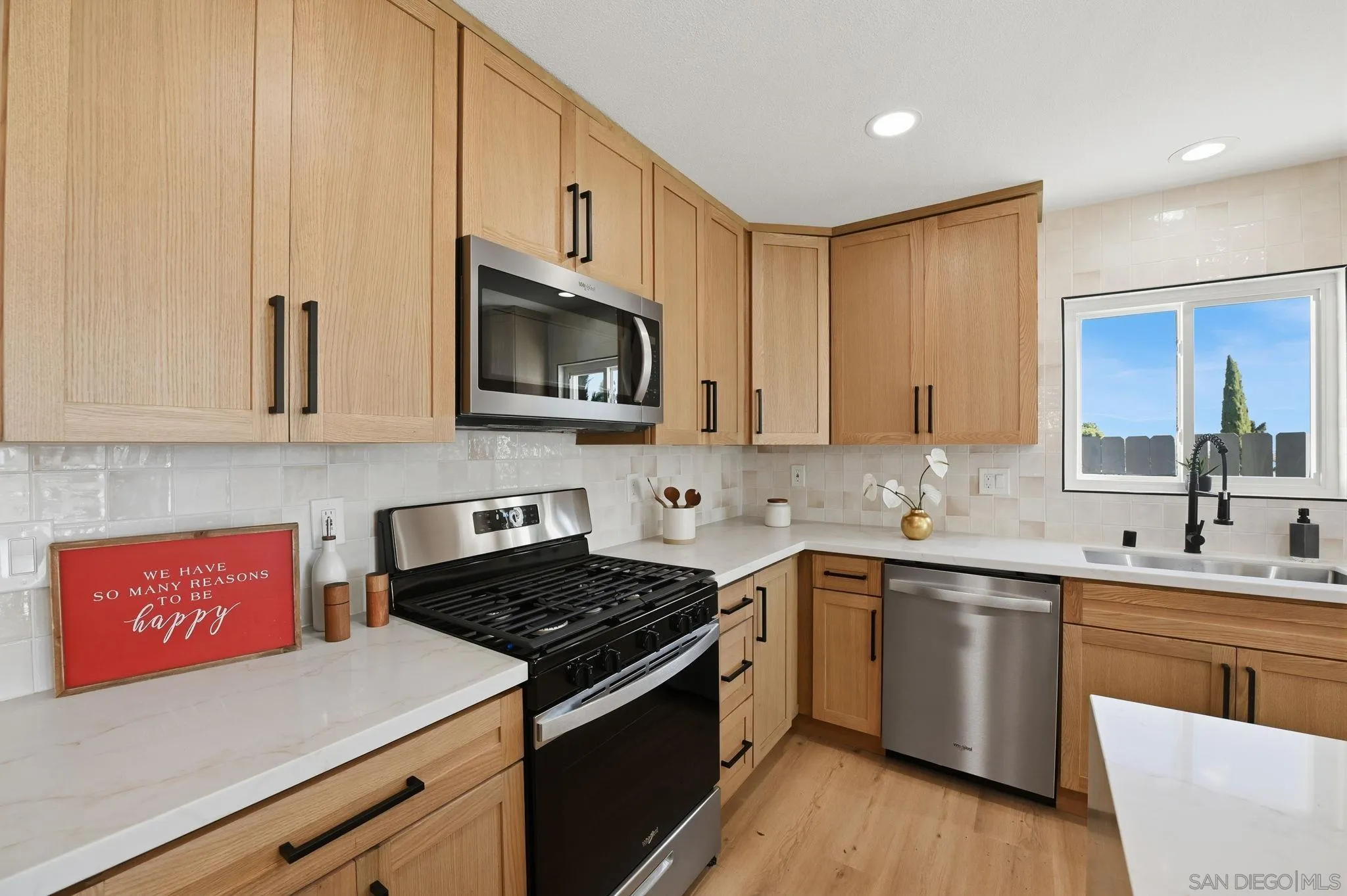 https://cdn.realtyfeed.com/cdn/127/260001286/5744c7d5db061535425d0152b7225c5e.webp